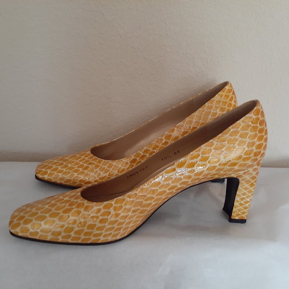 Stuart Weitzman Reptile Pattern Leather Heels - image 3